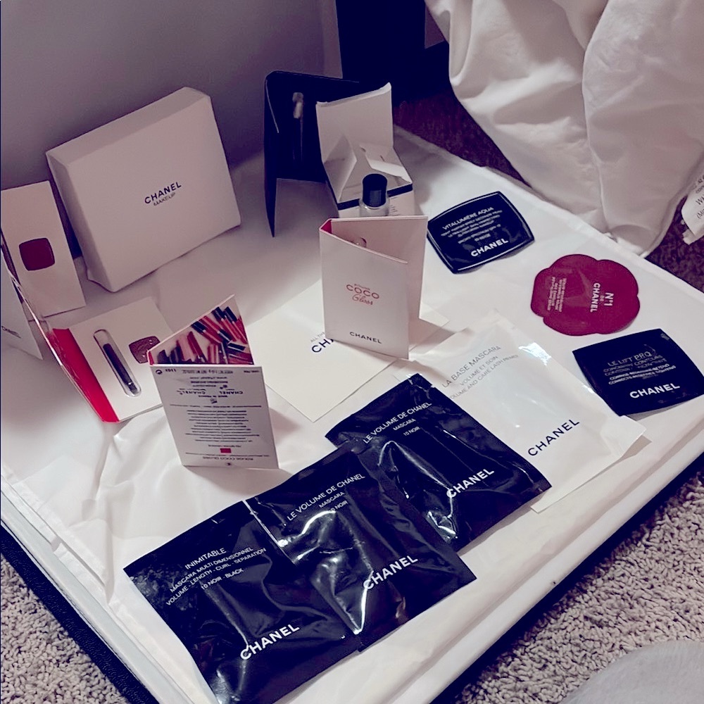 CHANEL Beauty Lot - Mascara, Skincare & Makeup Samples + Chanel Gift Box - NEW